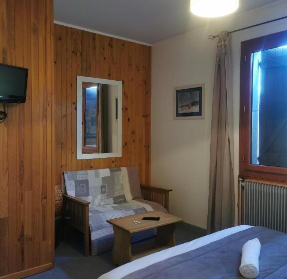 호텔 Hôtel Au Feu De Bois Bar à Vin Le 1605