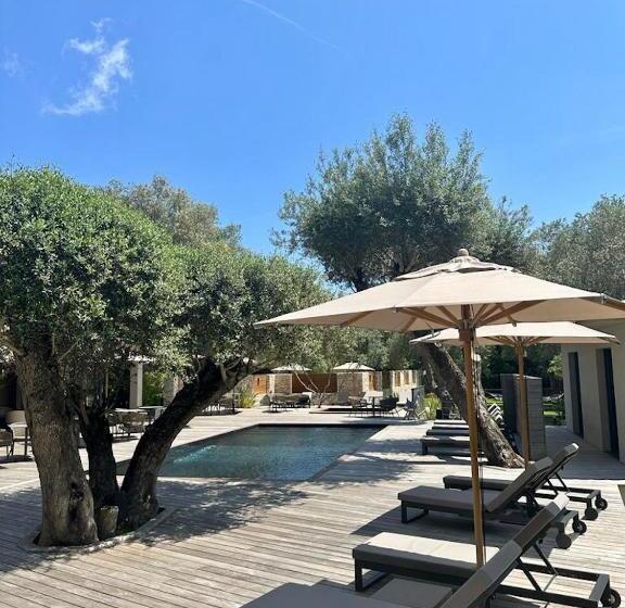 Отель Hôtel E Tre Stelle