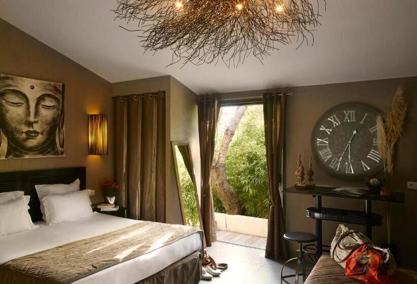 Отель Hôtel E Tre Stelle