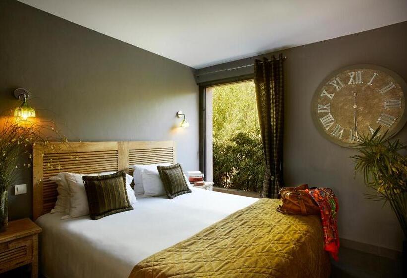 Отель Hôtel E Tre Stelle