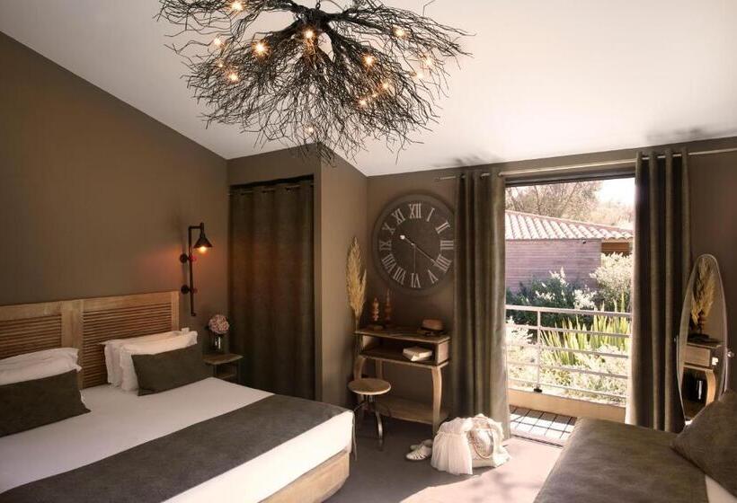 Отель Hôtel E Tre Stelle