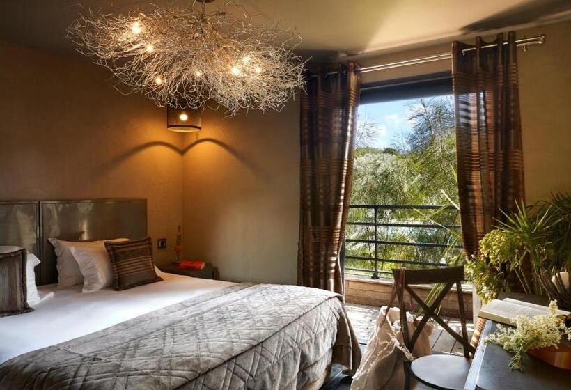 Отель Hôtel E Tre Stelle