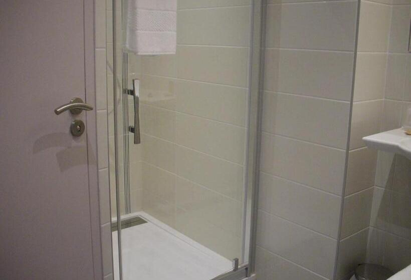 בית מלון כפרי Hôtel Le Saint Martin