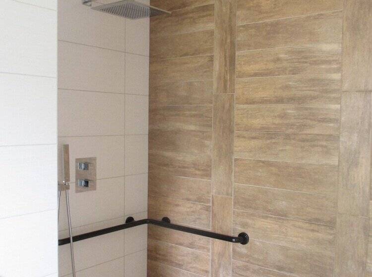 בית מלון כפרי Hôtel Le Saint Martin