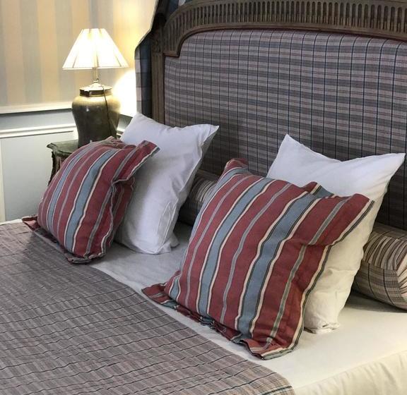 בית מלון כפרי La Bastide Du Cours