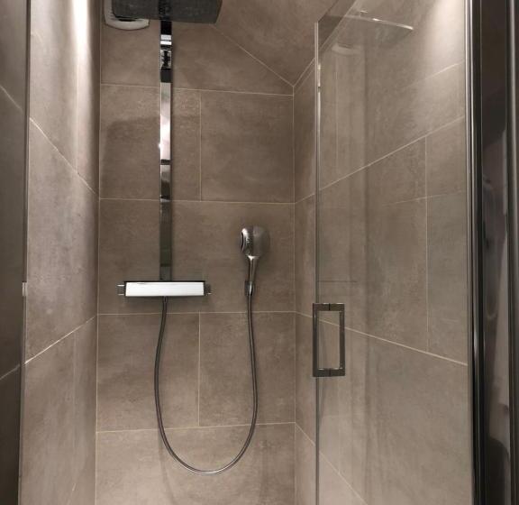 酒店 La Villa Fleurie