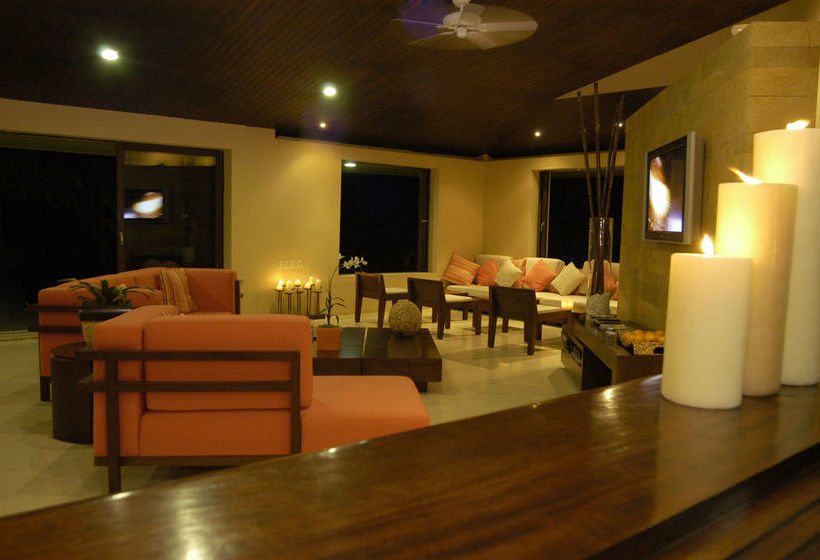 فندق Las Flores Resort