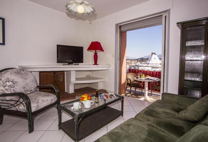 ホテル Le Dauphin