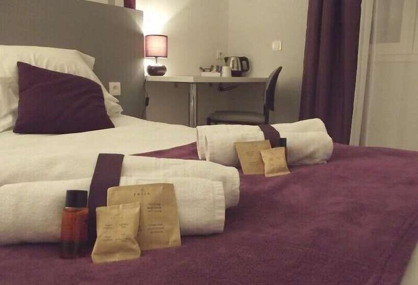 ホテル Hôtel Restaurant Le Hauteville