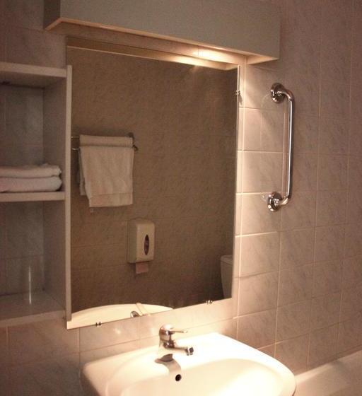 בית מלון כפרי Hôtel Restaurant Le Lac Bleu