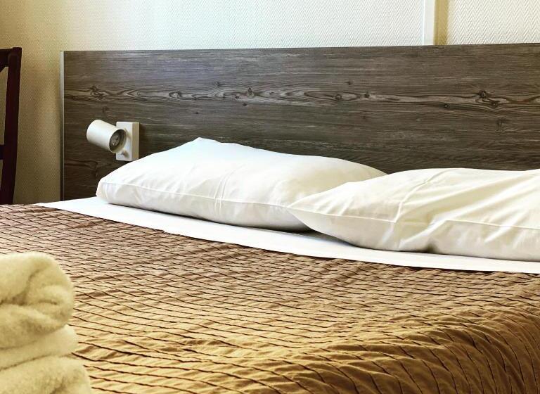 호텔 Le Midi Clermont Cournon