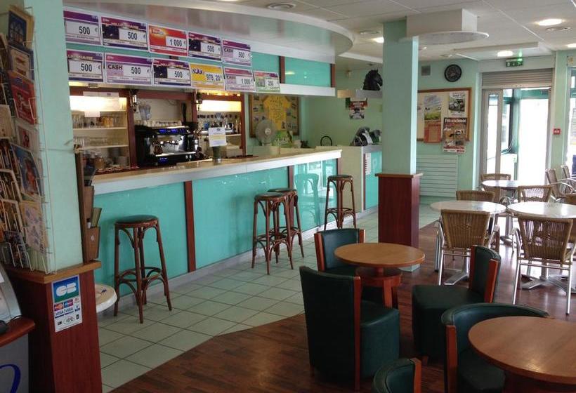 בית מלון כפרי Le Relais Du Velors