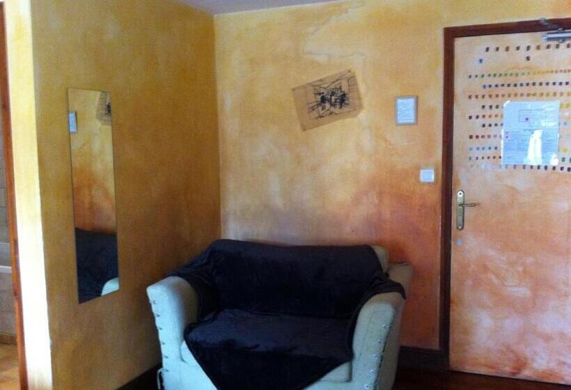 בית מלון כפרי Le Thy