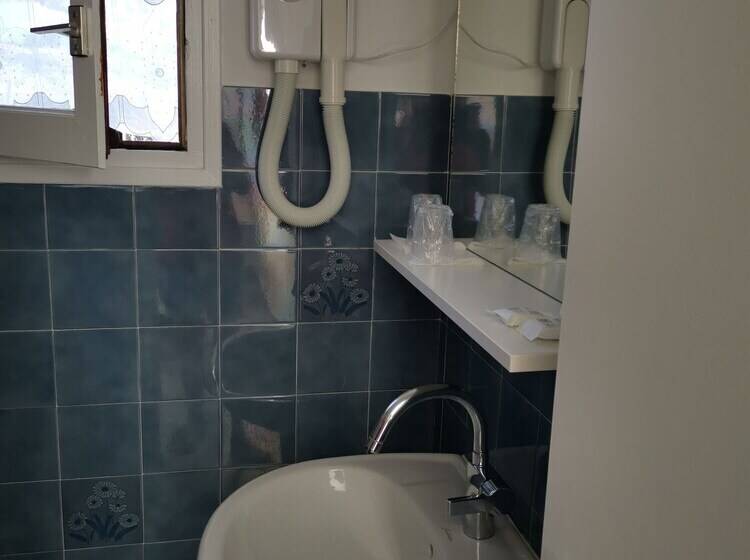 ホテル Hôtel Punta E Mare Des Chambres Ou Des Appartements T2