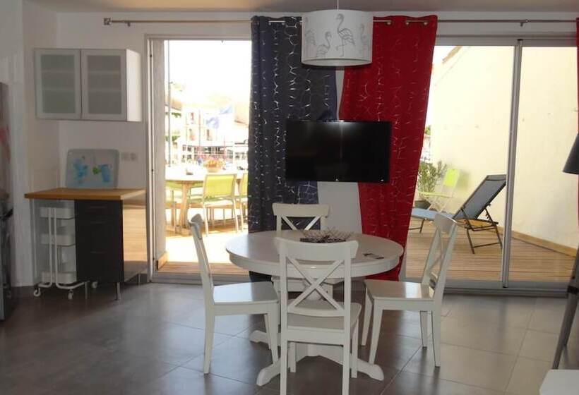 فندق Restaurant Du Port