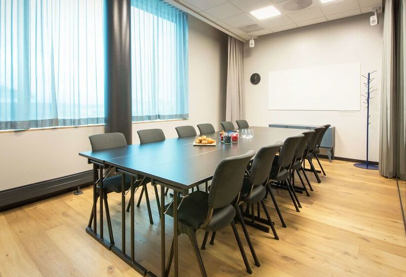 ホテル Scandic Flesland Airport