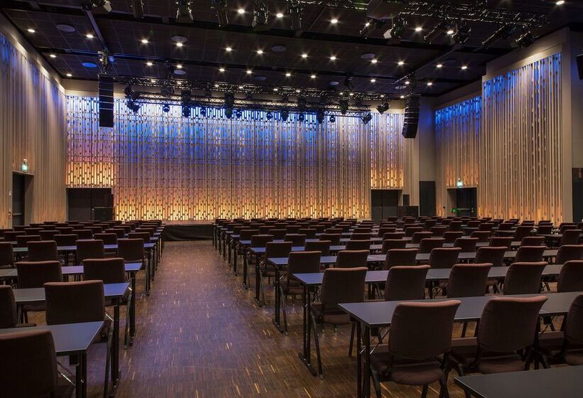 ホテル Scandic Flesland Airport