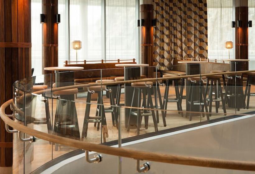 ホテル Scandic Flesland Airport