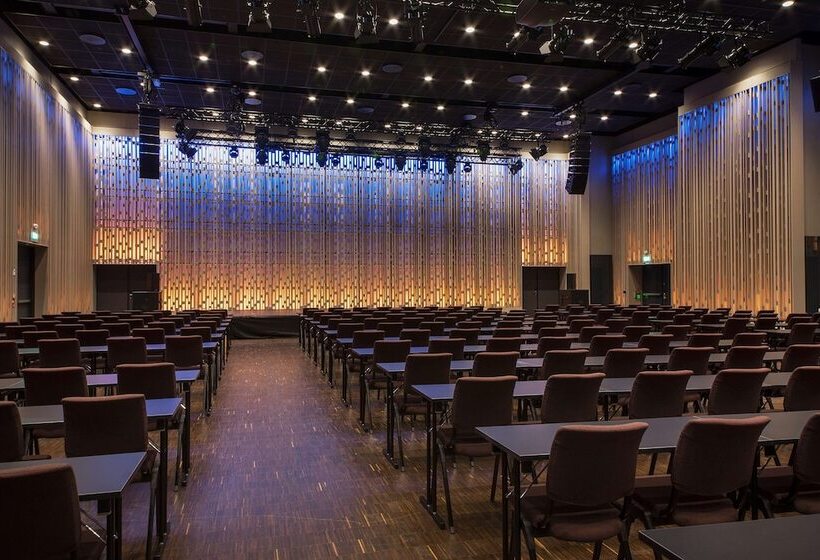 ホテル Scandic Flesland Airport