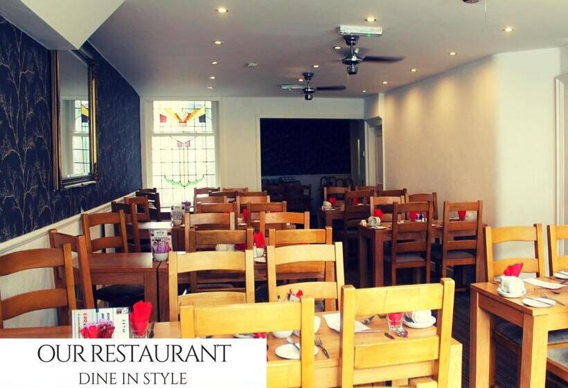 Отель The Royal Alexandra