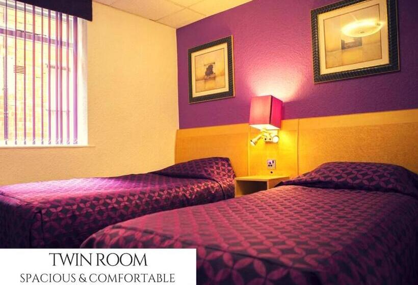 Отель The Royal Alexandra