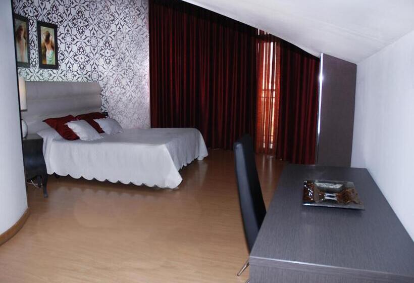 בית מלון כפרי Villa De Cacabelos