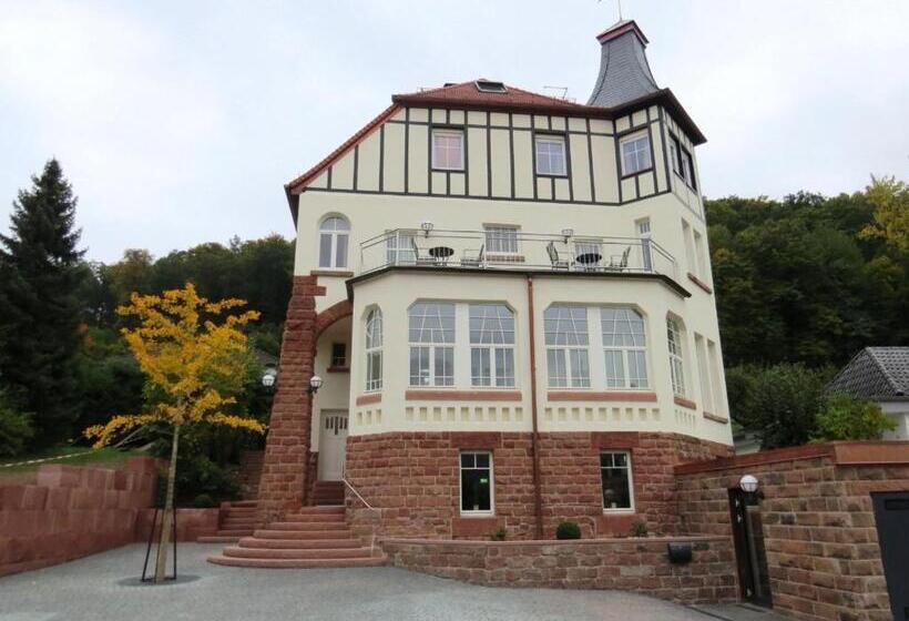 בית מלון כפרי Villa Waldfrieden   Design Trifft Budget