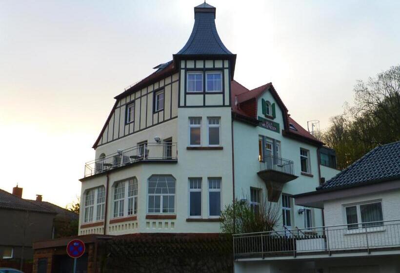 בית מלון כפרי Villa Waldfrieden   Design Trifft Budget