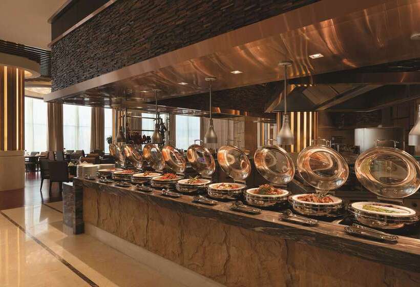 בית מלון כפרי Wyndham Urumqi North