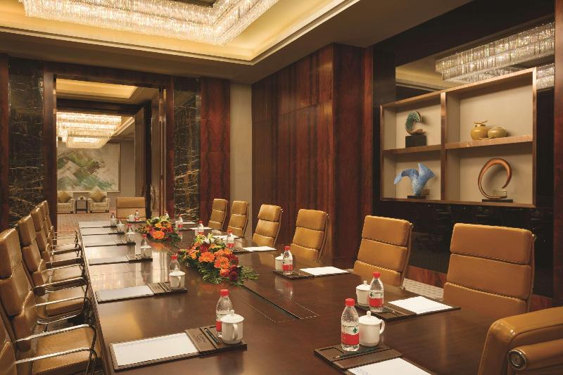 בית מלון כפרי Wyndham Urumqi North