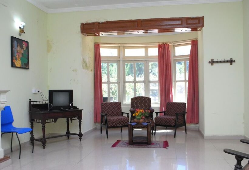 Kstdc Hotel Mayura Sudarshan ,ooty