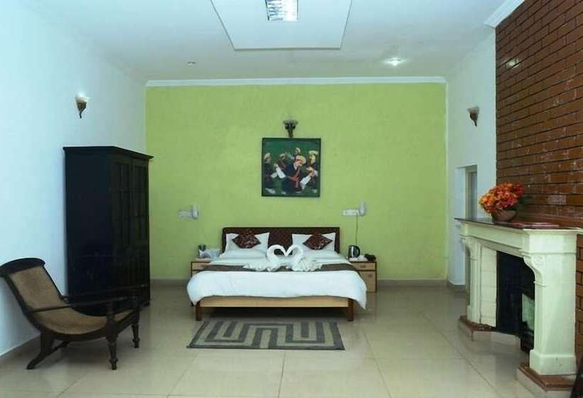 Kstdc Hotel Mayura Sudarshan ,ooty