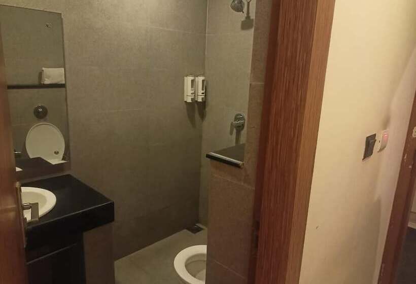 Max Hotels Prayagraj