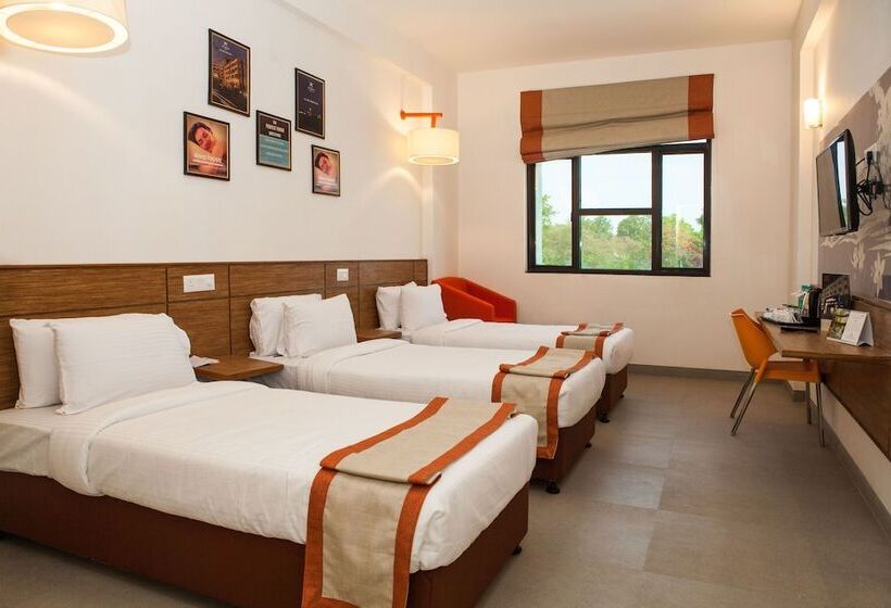 Max Hotels Prayagraj