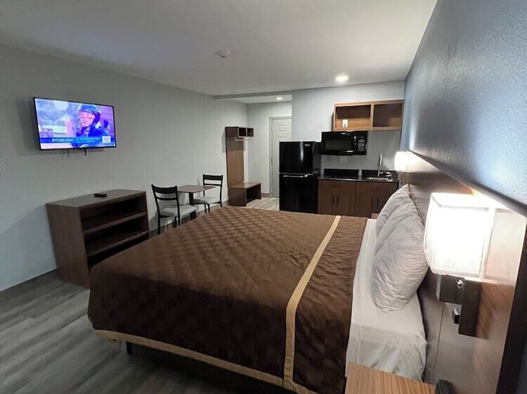 فندق على الطريق Relax Inn