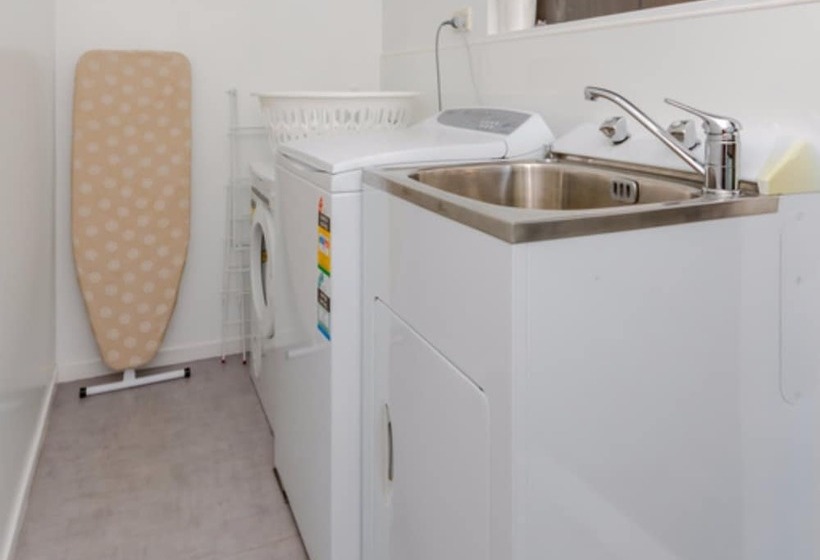 Opua Boutique Seaview Motel