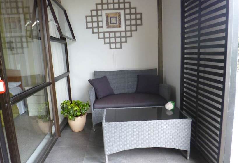 Opua Boutique Seaview Motel