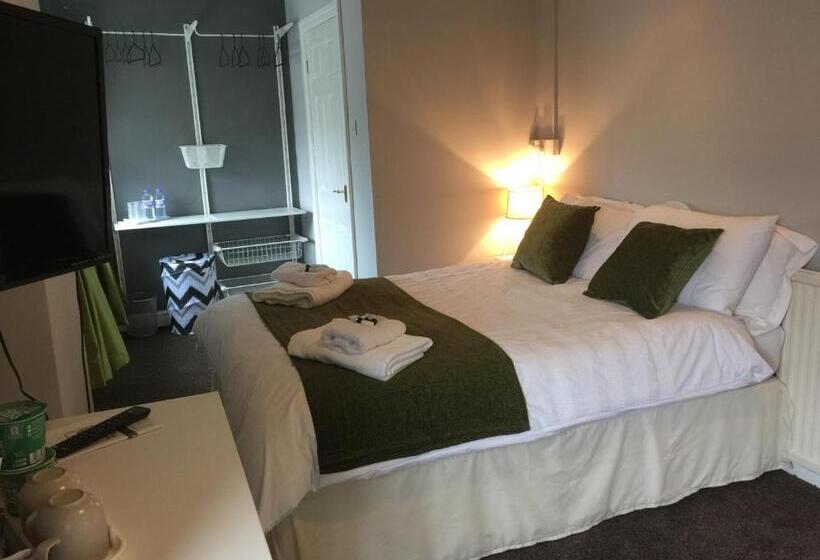 بنسيون Riverside Mews