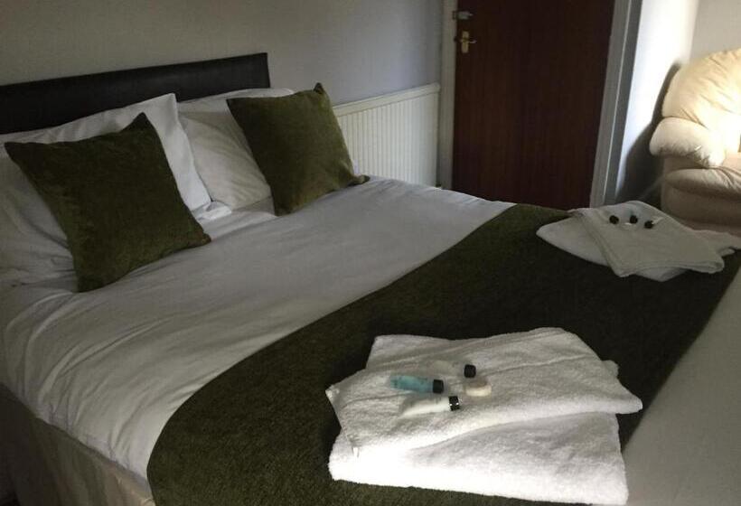 بنسيون Riverside Mews