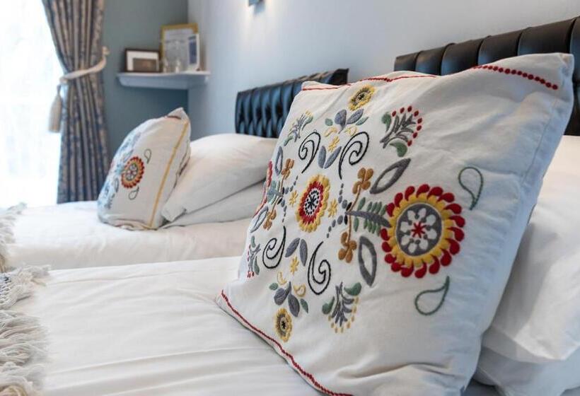 膳宿费 The Grove Cromer