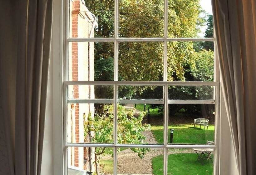 膳宿费 The Grove Cromer