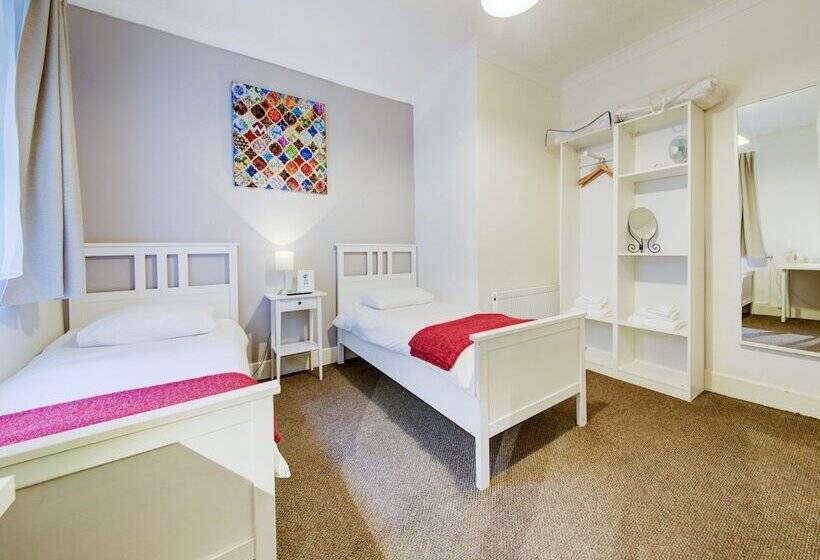 פנסיון The Regents Guest House