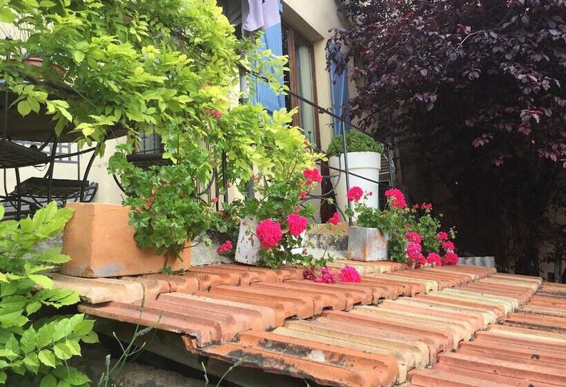 Skylark Bed & Breakfast