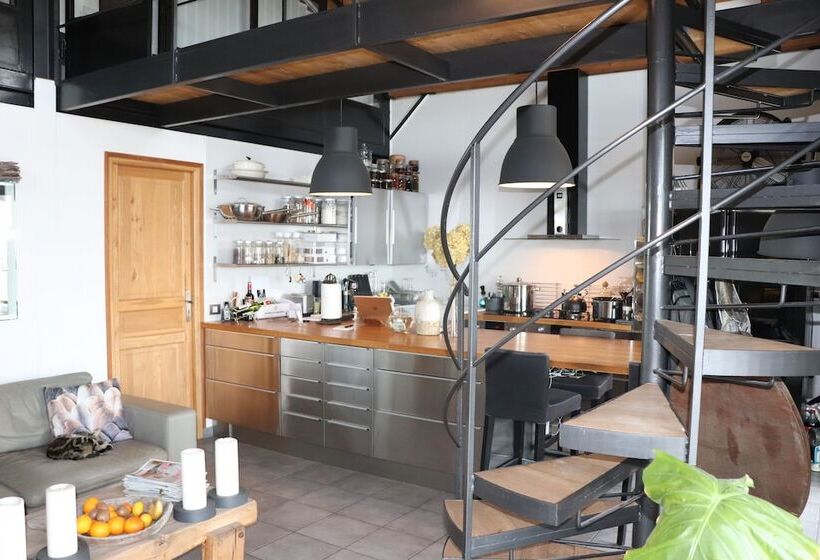 Skylark Bed & Breakfast