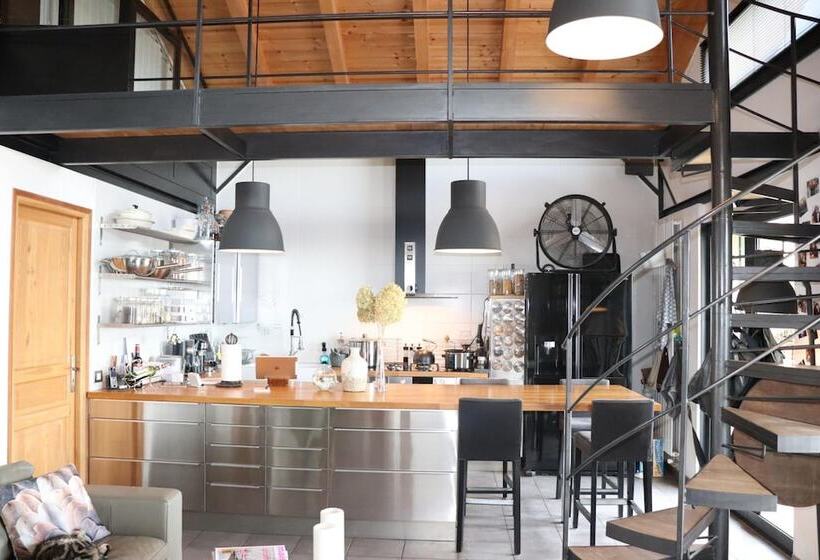 Skylark Bed & Breakfast