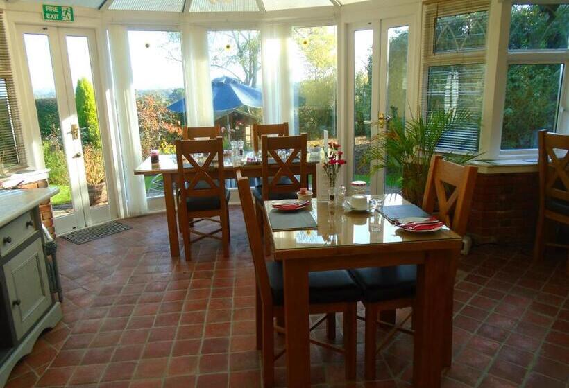 Trumbles Gatwick B&b