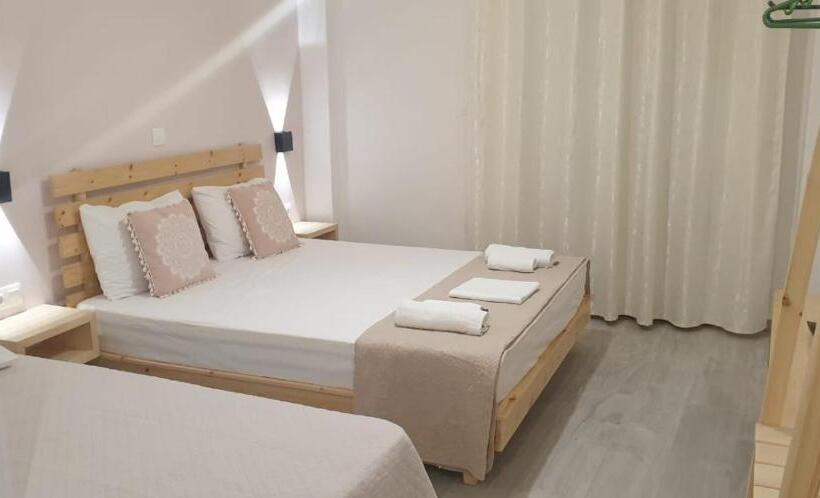 Apart Hotel Llazari