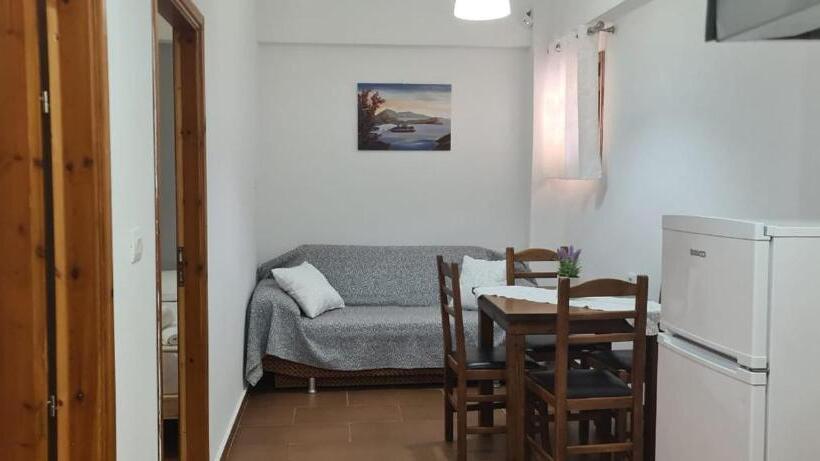 Apart Hotel Llazari