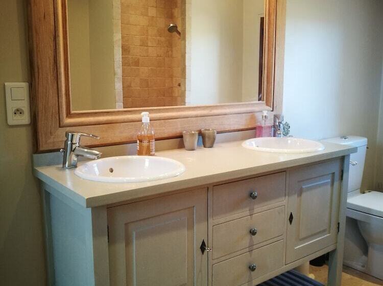 Bed and Breakfast Ancienne Maison Des Gardes