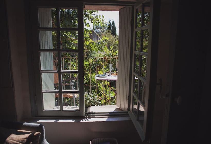 Bed and Breakfast Ancienne Maison Des Gardes